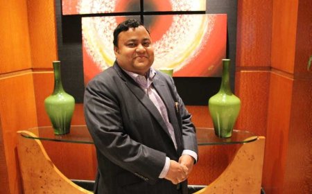 A travel ban has been imposed on former Padma Bank chairman Nafeez Sarafat due to allegations of corruption.