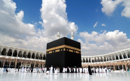 What is the feasibility of performing Hajj by sea?