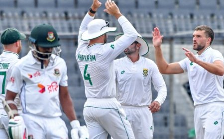 South Africa secure a seven-wicket victory over Bangladesh in the first Test