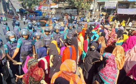 Violence breaks out in Kachukhet as garment workers clash with police and military forces