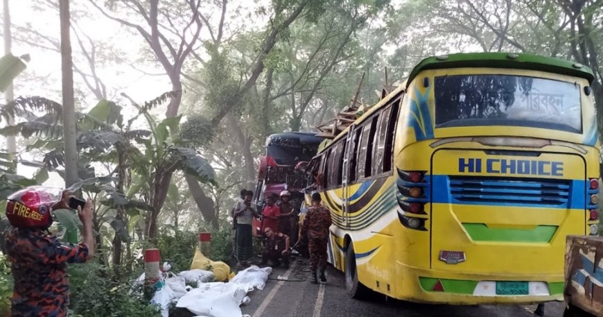 "5 Killed in Faridpur Bus Collision"