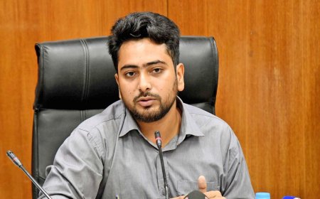 Nahid tells BBC Hindi that India has no need to be concerned about minorities in Bangladesh