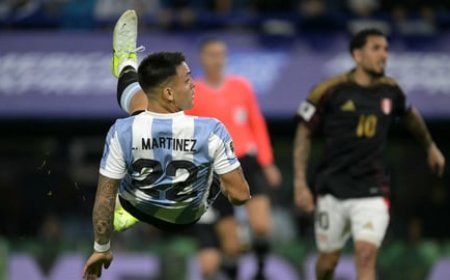 Argentina defeats Peru as Uruguay draws with Brazil