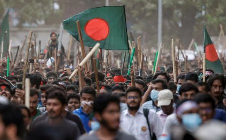 Students plan to establish a political party by February