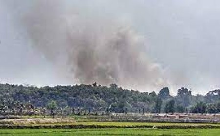 Loud explosions in Myanmar's Mongdu ignite panic in border areas of Bangladesh
