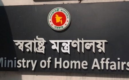 The Home Ministry urges foreigners residing illegally to acquire legal documentation by January 31