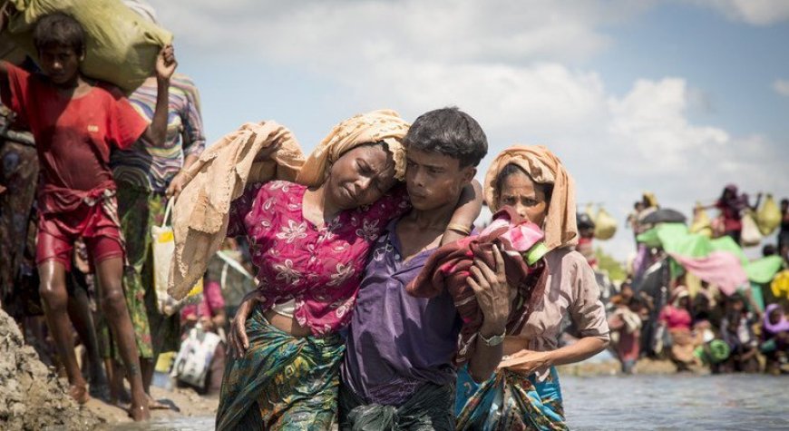 Thousands of Rohingya are waiting to cross the Myanmar border into Bangladesh