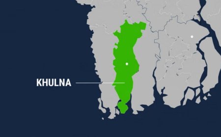 Eight members of a student movement were injured in an "internal clash" in Khulna