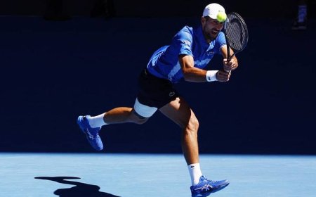 Djokovic withdraws due to injury, sending Zverev to the Australian Open final