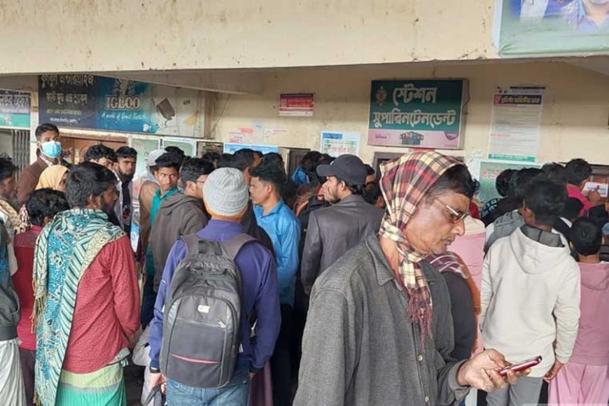 Mymensingh train driver abandons locomotive, leaving passengers behind