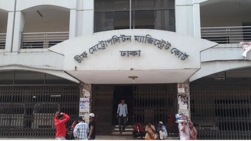 It is unacceptable for lawyers to harass journalists in courtrooms