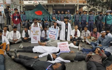 MATS students announce long march to Shahbagh on Sunday