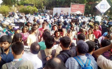 Home adviser given 24-hour ultimatum to resign