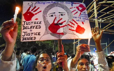 DU students from three universities vacate dorms at midnight to protest against rape incidents