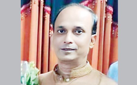 "Former vice principal of Habibullah Bahar College killed by a couple he had given shelter to at his home"