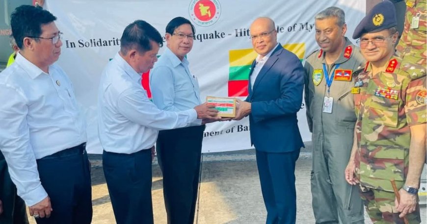 Bangladesh delivers the first batch of humanitarian aid to Myanmar