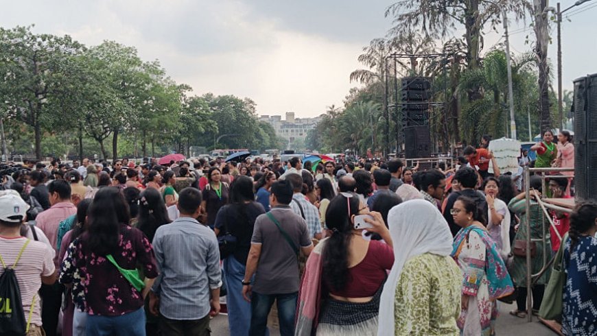 Moitree Jatra Draws Thousands to Manik Mia Avenue with Call for Gender Equity