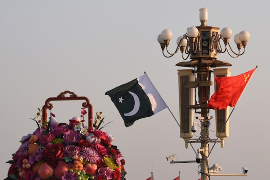 Pakistan, China to Boost Trade Ties, Keep Close Dialogue