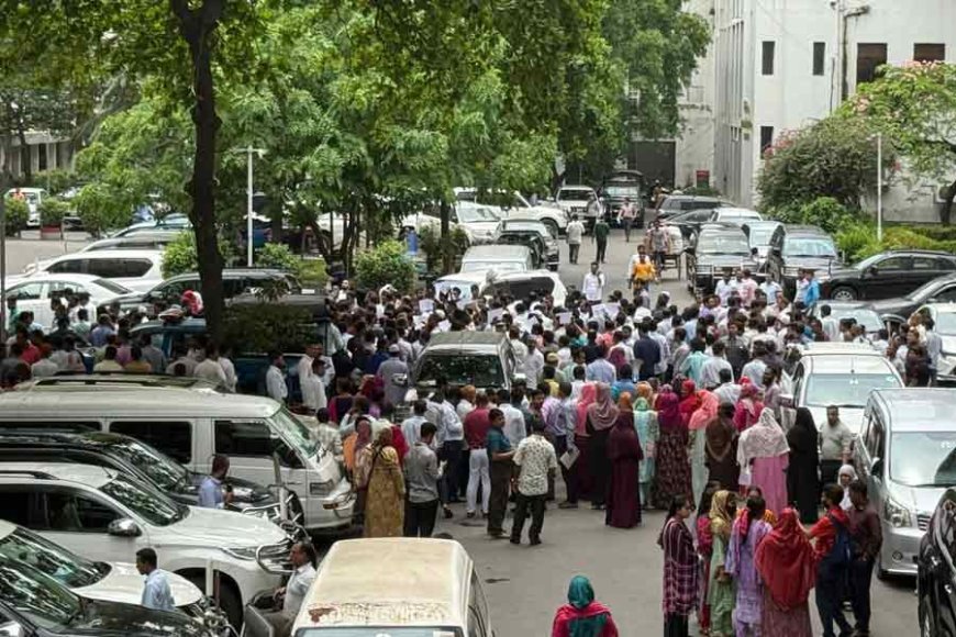 Government Employees to Extend Protests into Tuesday