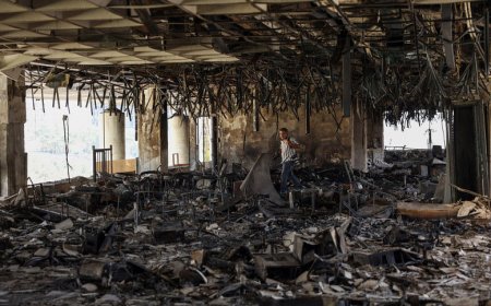 Trump warns Iran has 'at most' two weeks, brushes off European peace push