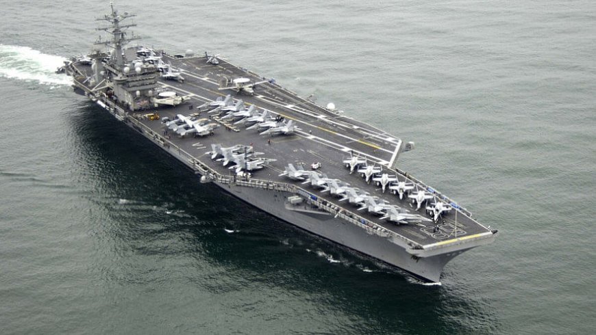 US Warship Reportedly Deploying to Mideast Amid Iran-Israel Conflict
