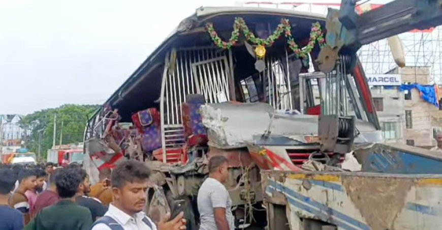 Three dead, 15 injured in two-bus collision in Faridpur