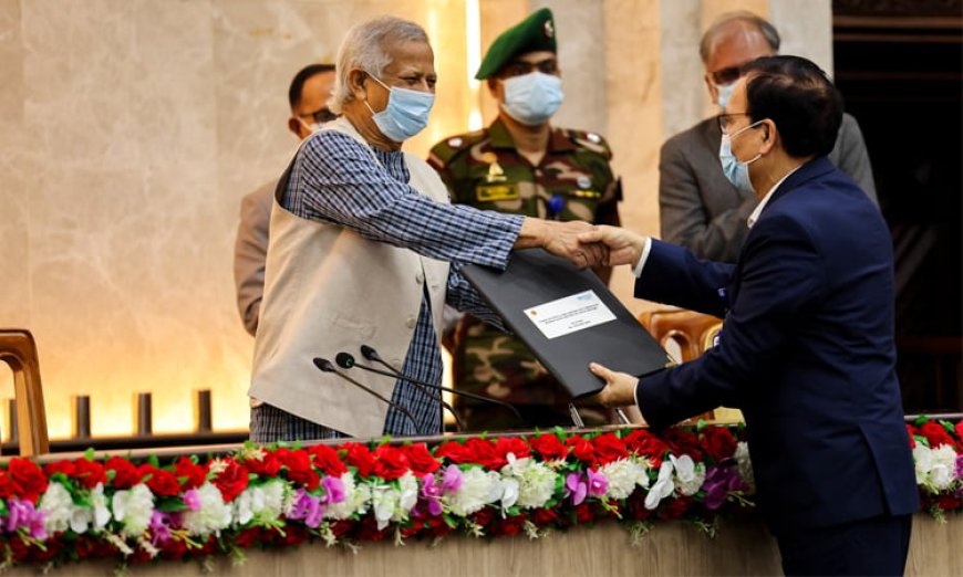 Chief Adviser hands over joint declaration on NCD prevention to senior secretaries