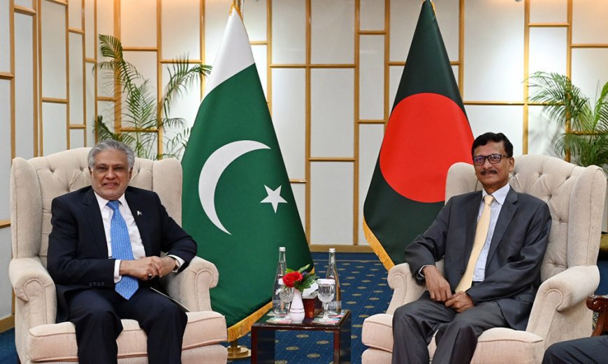 Foreign Affairs Adviser opens discussions with Pakistan’s Foreign Minister