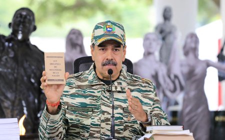 Trump Threatens To Down Venezuelan Jets As Tensions Grow