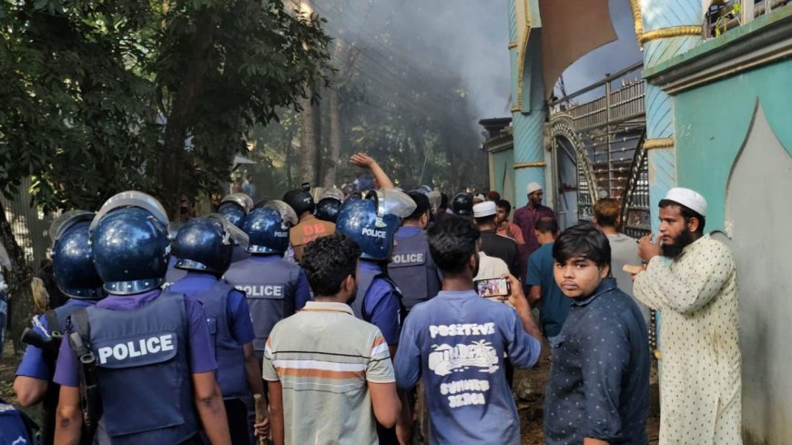 Case Filed Against 3,500 Over Attack on Police at Nural Pagla’s Shrine