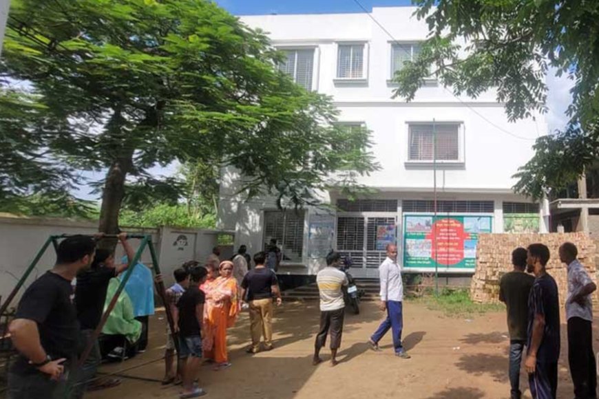 Cumilla University Student, Mother Found Dead at Home