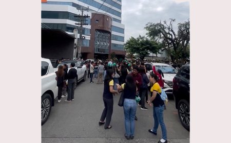 At Least 7 Dead After Twin Quakes Hit the Philippines