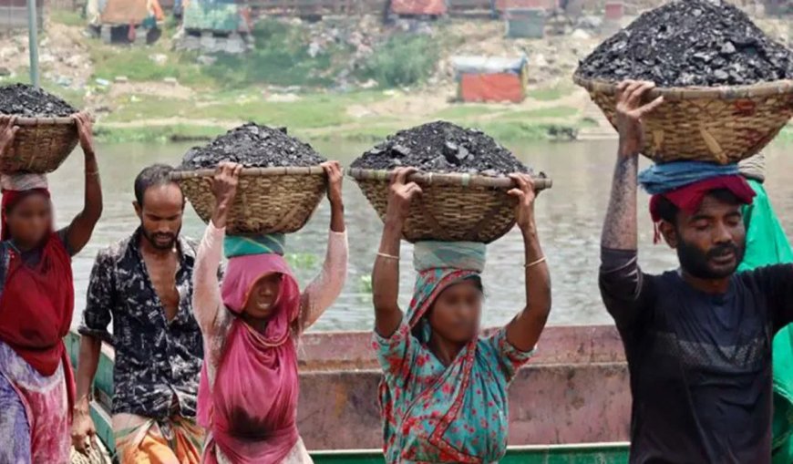 Women Face Wage and Dignity Discrimination Despite Performing Equal Work