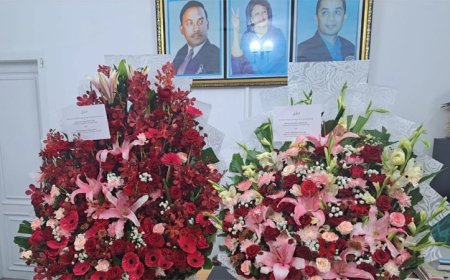 Pakistan’s prime minister and foreign minister have sent bouquets wishing Khaleda Zia a swift recovery