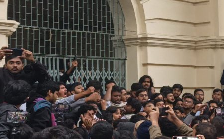 JnU Central Students’ Union polls suspended as students continue protests