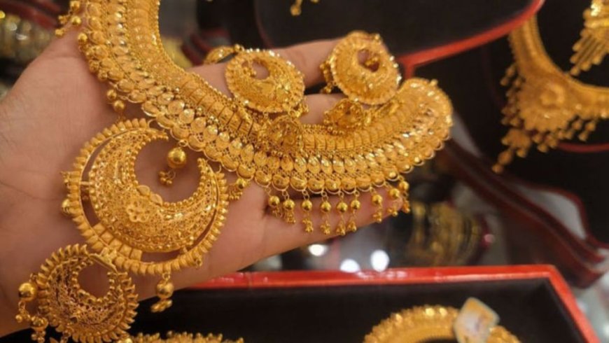 Gold prices continue to surge, reaching Tk 2.29 lakh per bhori