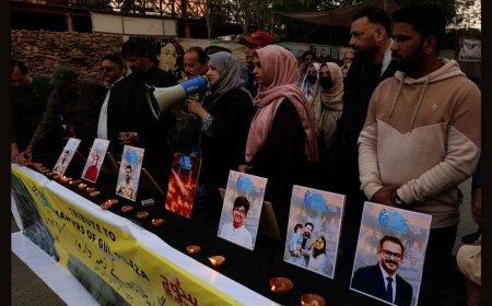 Death toll from Karachi mall fire rises to about 50, official says