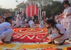 Thousands gather at the Shaheed Minar to pay tribute to the language martyrs