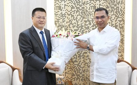 Chinese ambassador invites Prime Minister to visit China