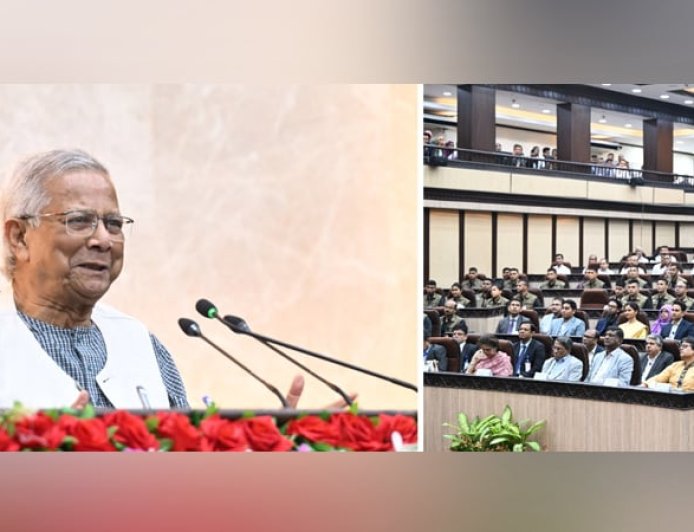 Chief Adviser delivers farewell speech to officials and staff at his office