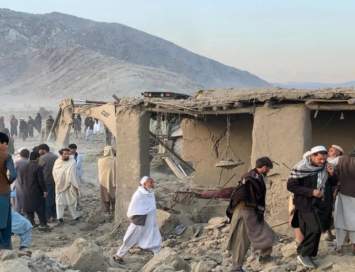 Pakistan carries out deadly airstrikes in Afghanistan