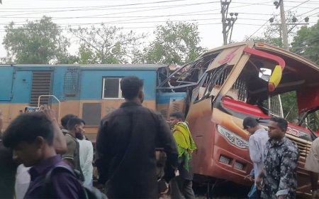 12 killed as train collides with bus at Cumilla crossing