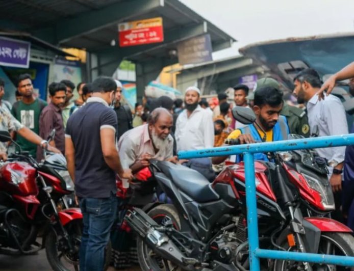 Bangladesh has begun its weeklong Eid holiday, triggering a mass departure of people from Dhaka