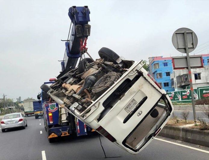 Three killed, nine injured as microbus crashes into road divider in Bogura