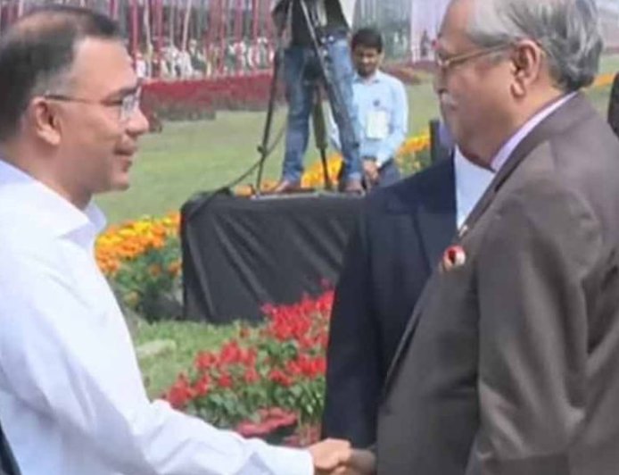 President and Prime Minister attend Independence Day parade