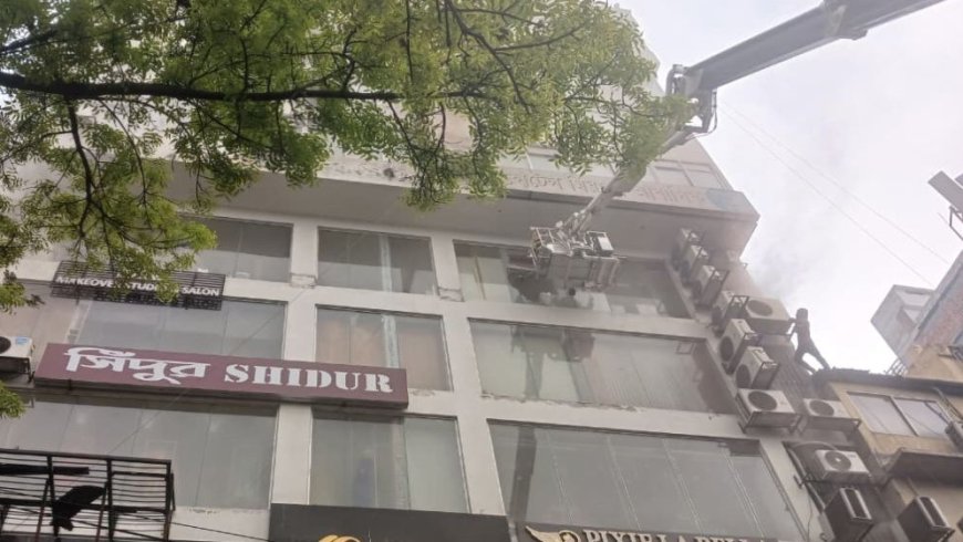 Fire breaks out in Mirpur building; five firefighting units deployed