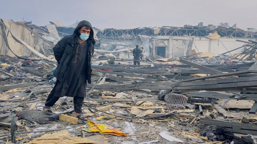 Afghanistan has claimed that 400 people were killed in an airstrike on a Kabul hospital, a charge that Pakistan has strongly denied