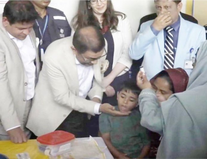 The Health Minister has launched a nationwide measles-rubella vaccination campaign
