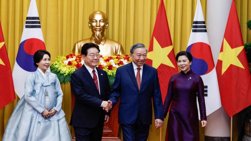 Vietnam and South Korea have signed agreements covering cooperation in technology and nuclear power