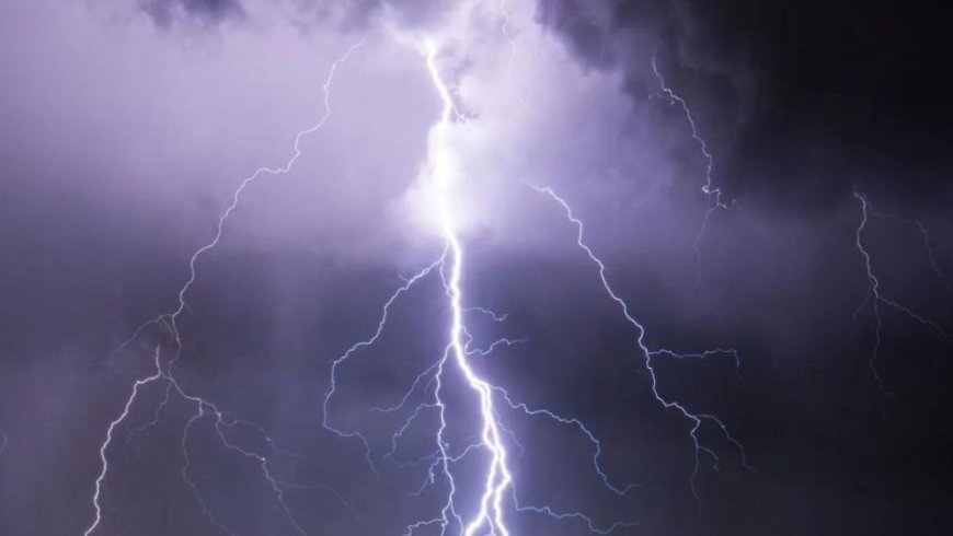 14 dead as lightning strikes hit seven districts